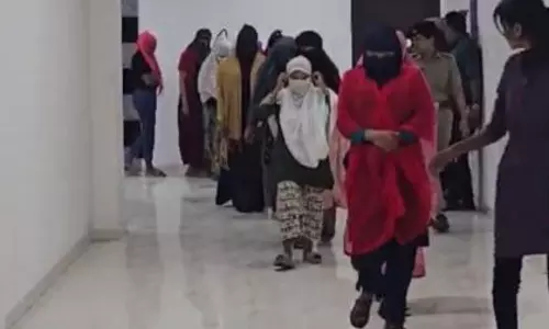 Gujarat: भरूच में अंतरराज्यीय मानव तस्करी रैकेट का भंडाफोड़ Gujarat: भरूच में अंतरराज्यीय मानव तस्करी रैकेट का भंडाफोड़