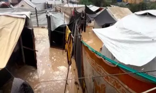Gaza: खराब मौसम और बाढ़ से 14 लोगों की मौत, मानवीय संकट गहराया