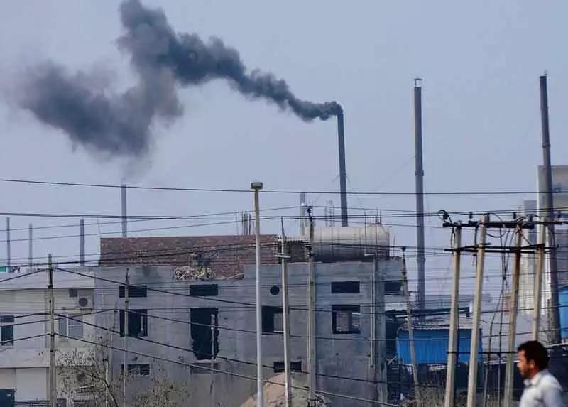 मानवाधिकार पैनल ने खानक में प्रदूषण फैलाने वाली इकाइयों के खिलाफ कार्रवाई का आदेश दिया मानवाधिकार पैनल ने खानक में प्रदूषण फैलाने वाली इकाइयों के खिलाफ कार्रवाई का आदेश दिया