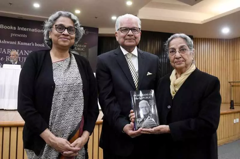 किताब लॉन्च के मौके पर Ashwani Kumar ने कहा कि कांग्रेस रास्ता भटक गई है किताब लॉन्च के मौके पर Ashwani Kumar ने कहा कि कांग्रेस रास्ता भटक गई है