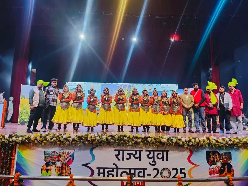 Sirsa की चौधरी देवी लाल यूनिवर्सिटी ने यूथ फेस्ट में शानदार प्रदर्शन किया। Sirsa की चौधरी देवी लाल यूनिवर्सिटी ने यूथ फेस्ट में शानदार प्रदर्शन किया।