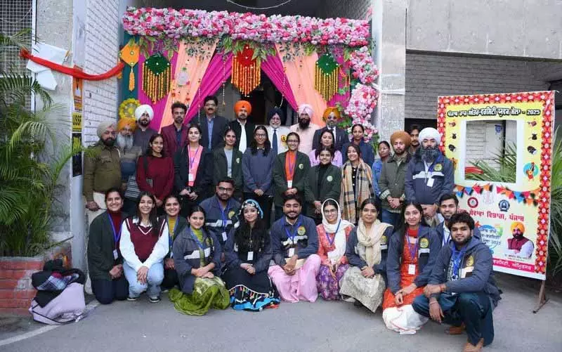 PAU ने राज्य इंटर-यूनिवर्सिटी फेस्ट में 11 पुरस्कार जीते PAU ने राज्य इंटर-यूनिवर्सिटी फेस्ट में 11 पुरस्कार जीते