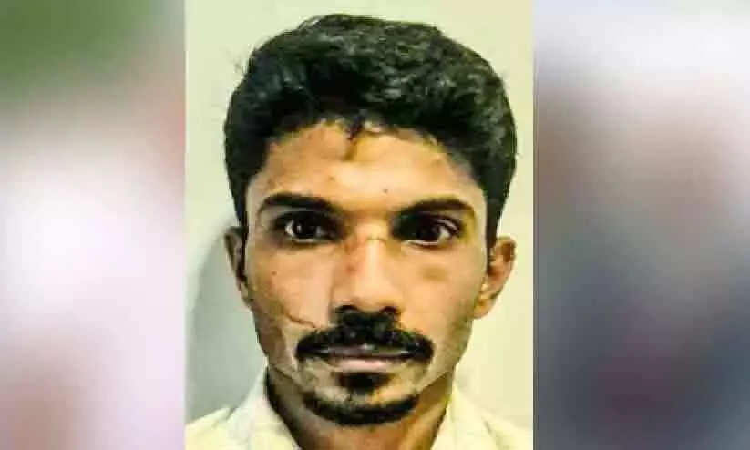 Kerala : छात्र के सोने के गहने चुराने के आरोप में युवक गिरफ्तार Kerala : छात्र के सोने के गहने चुराने के आरोप में युवक गिरफ्तार