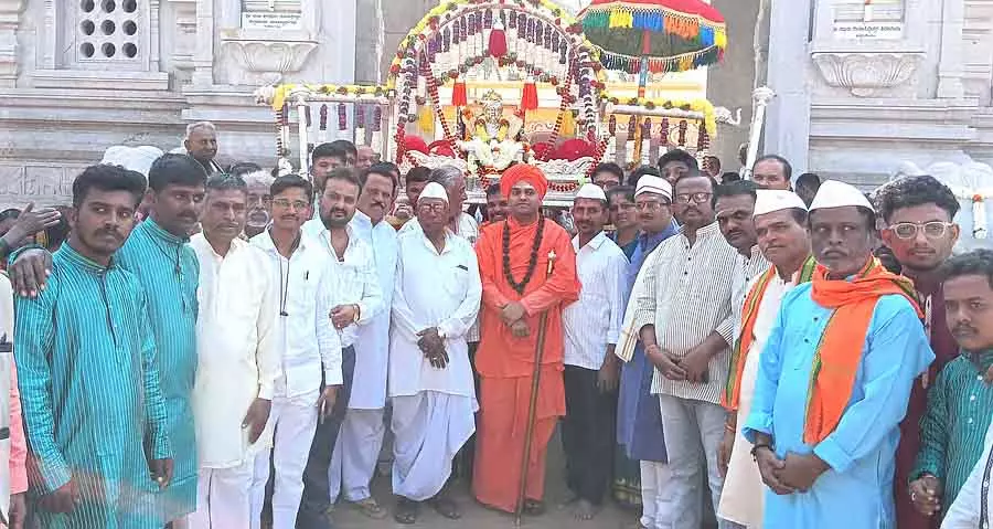 शरण की संस्कृति अपनाएं: बसवलिंग स्वामीजी शरण की संस्कृति अपनाएं: बसवलिंग स्वामीजी