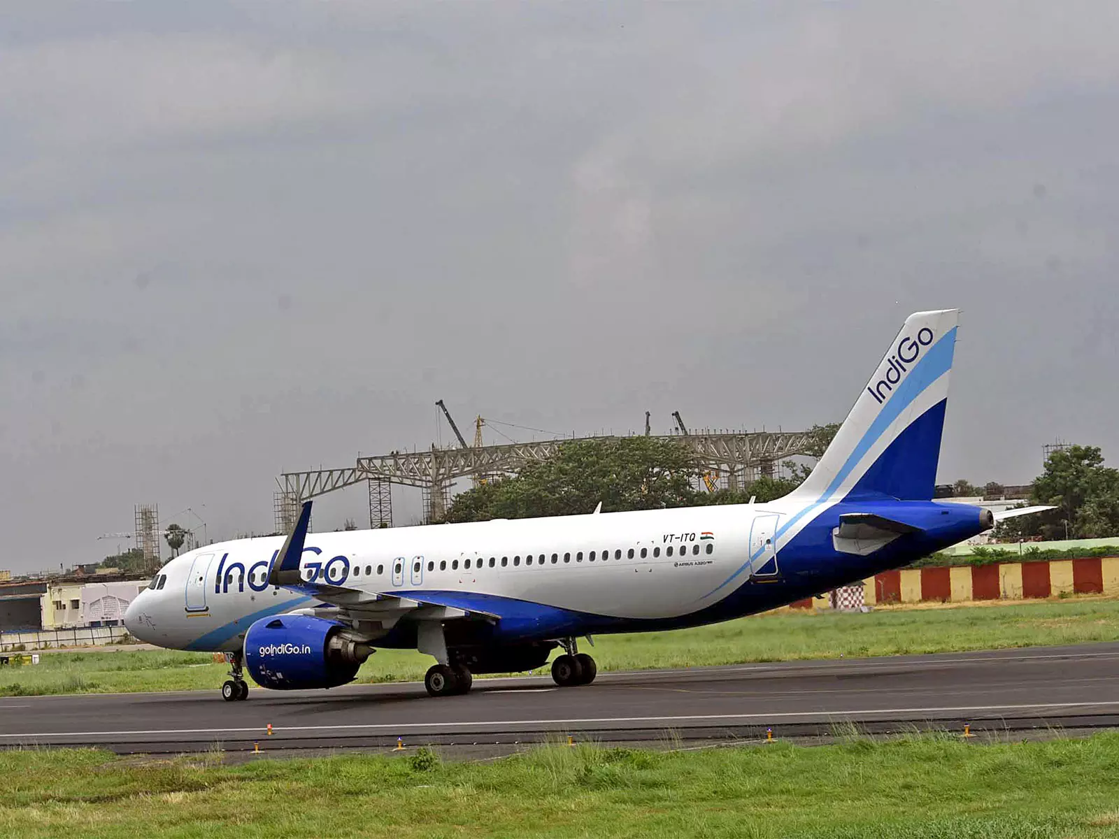 अराजक अवधि के बाद IndiGo ने लगातार दूसरे दिन 2,000 से अधिक उड़ानें संचालित कीं अराजक अवधि के बाद IndiGo ने लगातार दूसरे दिन 2,000 से अधिक उड़ानें संचालित कीं
