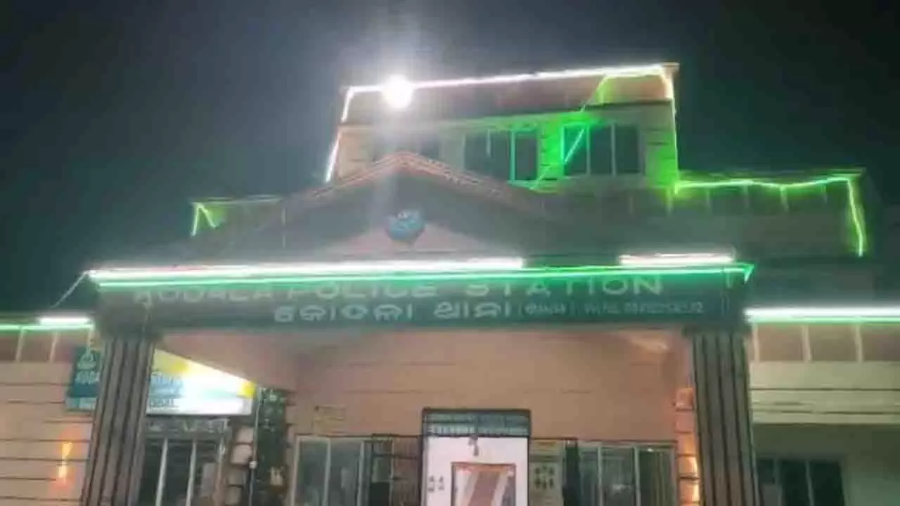 Ganjam गांव में हिंसक ग्रुप की झड़प में एक की हालत गंभीर Ganjam गांव में हिंसक ग्रुप की झड़प में एक की हालत गंभीर