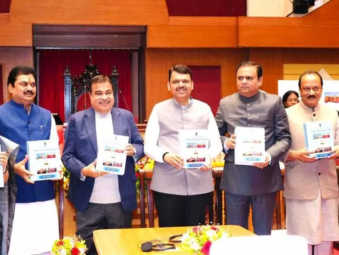Nitin Gadkari: विधान परिषद नियमों और चर्चाओं के माध्यम से लोकतंत्र को मज़बूत करती है Nitin Gadkari: विधान परिषद नियमों और चर्चाओं के माध्यम से लोकतंत्र को मज़बूत करती है