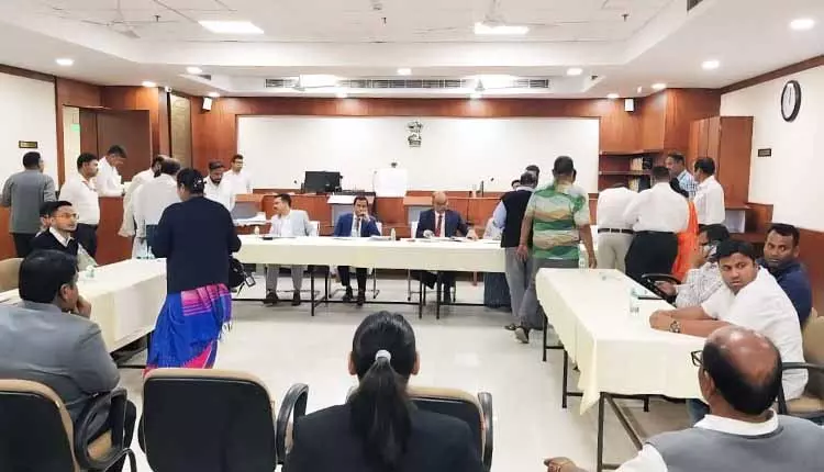 Khordha district लोक अदालत ने लगभग एक लाख मामलों का निपटारा किया, 23 करोड़ रुपये मिले Khordha district लोक अदालत ने लगभग एक लाख मामलों का निपटारा किया, 23 करोड़ रुपये मिले