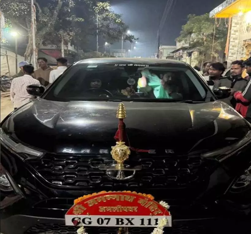 CG BREAKING: प्रसिद्ध कथावाचक सड़क हादसे में बाल-बाल बचे CG BREAKING: प्रसिद्ध कथावाचक सड़क हादसे में बाल-बाल बचे