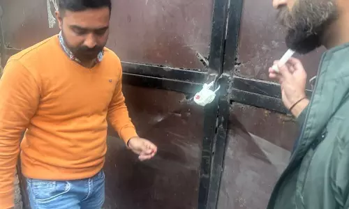 Haryana : नगर निगम ने जगाधरी में स्टील फैक्ट्री, फर्नीचर शोरूम को सील किया Haryana : नगर निगम ने जगाधरी में स्टील फैक्ट्री, फर्नीचर शोरूम को सील किया