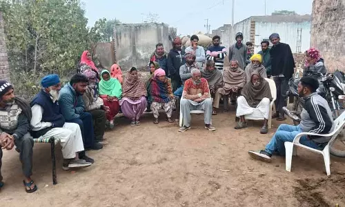 Jalandhar: बाढ़ से प्रभावित ढाका बस्ती के लोग चुनाव का बहिष्कार करेंगे Jalandhar: बाढ़ से प्रभावित ढाका बस्ती के लोग चुनाव का बहिष्कार करेंगे