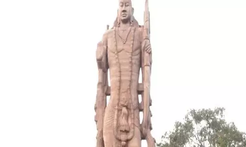 चंदखुरी में एक हफ्ते के भीतर भगवान राम की नई मूर्ति लगेगी, मंत्री ने दी जानकारी चंदखुरी में एक हफ्ते के भीतर भगवान राम की नई मूर्ति लगेगी, मंत्री ने दी जानकारी