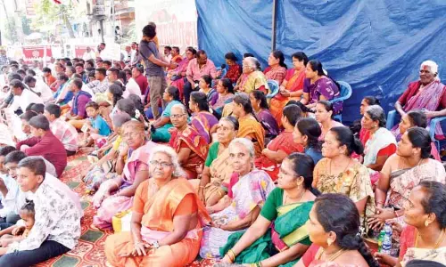 Deepthoon में कार्तिगई दीपम के लिए भूख हड़ताल आयोजित
