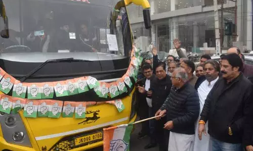 PCC प्रमुख ने दिल्ली में कांग्रेस की महारैली में हिस्सा लेने के लिए 1027 कार्यकर्ताओं को रवाना किया PCC प्रमुख ने दिल्ली में कांग्रेस की महारैली में हिस्सा लेने के लिए 1027 कार्यकर्ताओं को रवाना किया