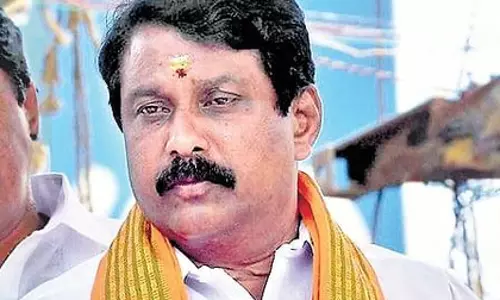 गठबंधन चर्चा के बीच TN बीजेपी प्रमुख दिल्ली में अमित शाह से करेंगे मुलाकात गठबंधन चर्चा के बीच TN बीजेपी प्रमुख दिल्ली में अमित शाह से करेंगे मुलाकात