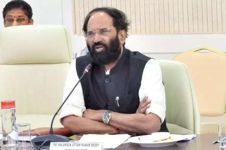Telangana : लंबित प्रोजेक्ट्स को क्लियर करें, उत्तम ने केंद्र को लिखा