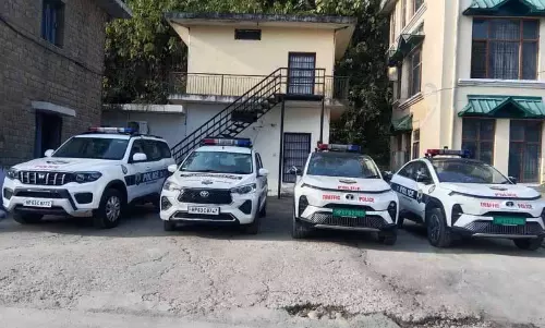 Hamirpur police को चार नई एडवांस्ड सर्विलांस गाड़ियां मिलीं