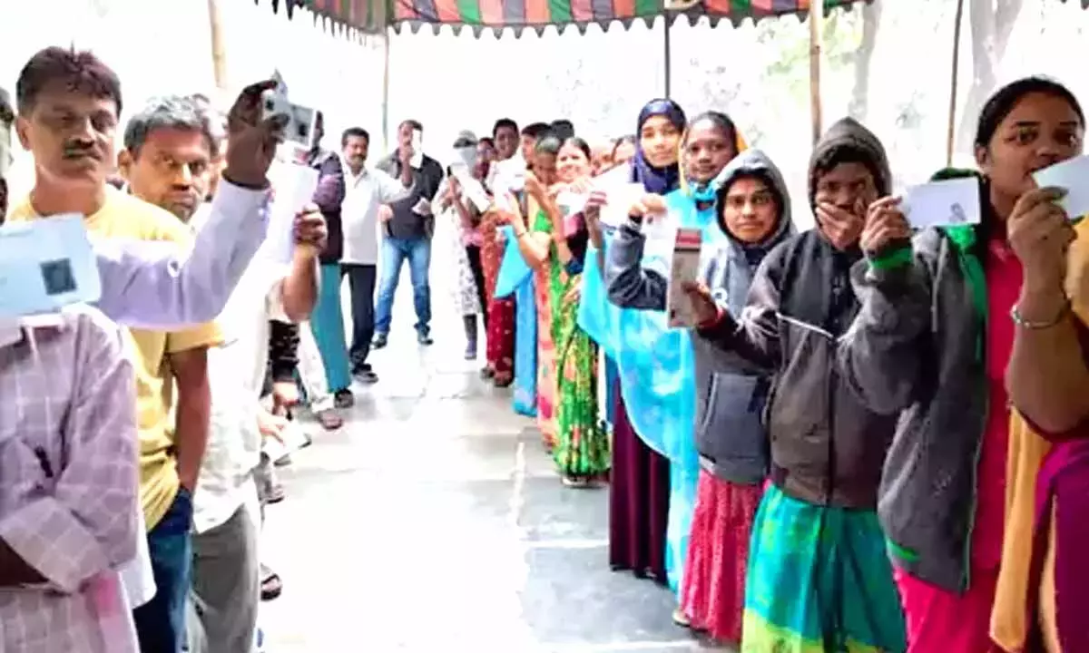 Telangana ग्राम पंचायत चुनावों के दूसरे चरण के लिए मतदान जारी है