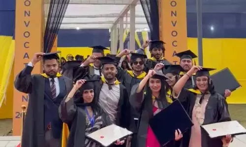 Amity University के दीक्षांत समारोह में 866 छात्रों को डिग्रियां दी गईं