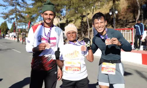 असम राइफल्स हाफ मैराथन: हजारों ने लिया हिस्सा असम राइफल्स हाफ मैराथन: हजारों ने लिया हिस्सा