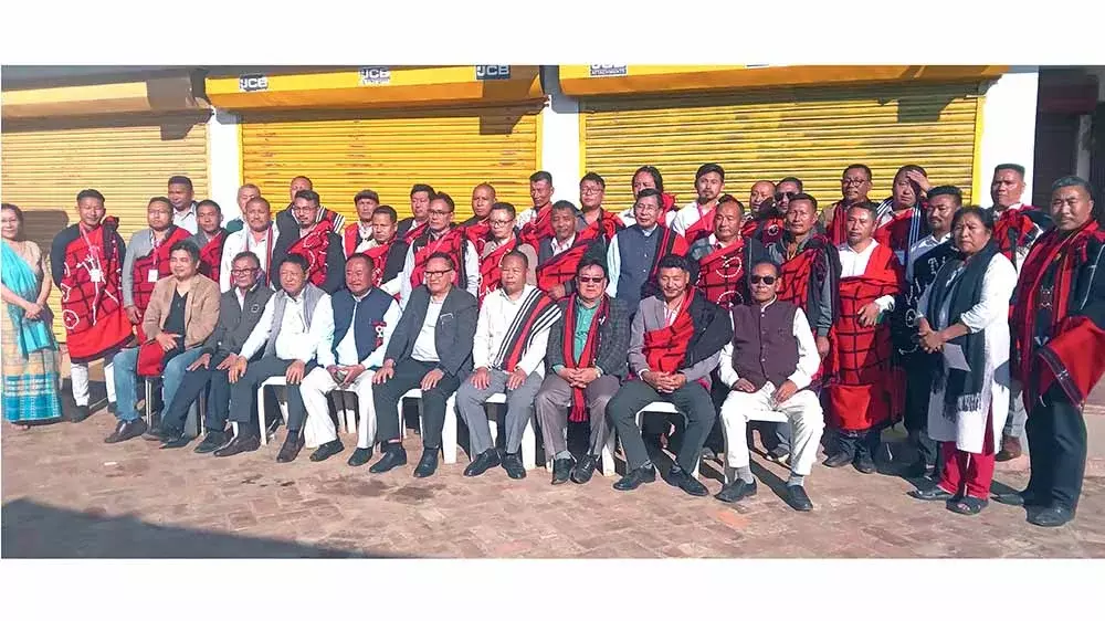 Nagaland : यिमखिउंग और ज़ेलियांग जनजातियों ने फ्रेंडशिप मीट का आयोजन किया Nagaland : यिमखिउंग और ज़ेलियांग जनजातियों ने फ्रेंडशिप मीट का आयोजन किया