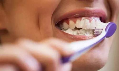 सिर्फ ब्रश नहीं, सही देखभाल से ही Teeth रहेंगे कैविटी-फ्री सिर्फ ब्रश नहीं, सही देखभाल से ही Teeth रहेंगे कैविटी-फ्री
