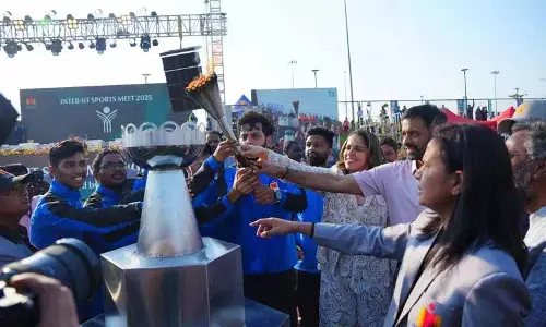 साइना नेहवाल और गोपीचंद ने IIT हैदराबाद में इंटर IIT स्पोर्ट्स मीट का उद्घाटन किया साइना नेहवाल और गोपीचंद ने IIT हैदराबाद में इंटर IIT स्पोर्ट्स मीट का उद्घाटन किया
