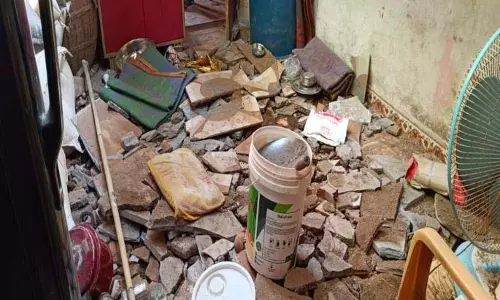 Khed के मांडोशी में गैस विस्फोट; एक की हालत गंभीर, घर क्षतिग्रस्त Khed के मांडोशी में गैस विस्फोट; एक की हालत गंभीर, घर क्षतिग्रस्त