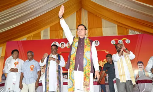 CM धामी ने आंध्र में पूर्व पीएम वाजपेयी की प्रतिमा का किया अनावरण