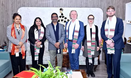 झारखंड में निवेश की संभावनाओं पर चर्चा, ऑस्ट्रेलियाई हाईकमिश्नर ने मुख्यमंत्री से की मुलाकात झारखंड में निवेश की संभावनाओं पर चर्चा, ऑस्ट्रेलियाई हाईकमिश्नर ने मुख्यमंत्री से की मुलाकात