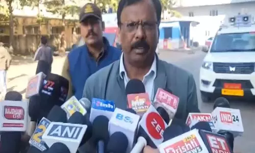 मध्य प्रदेश के Vidisha में स्कूल बस नदी में गिरी, कई छात्र घायल