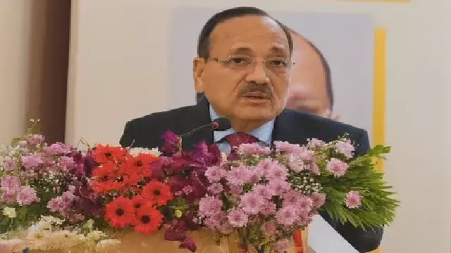 न्याय आम आदमी के लिए सुलभ और किफायती होना चाहिए: मुख्य न्यायाधीश न्यायमूर्ति Surya Kant न्याय आम आदमी के लिए सुलभ और किफायती होना चाहिए: मुख्य न्यायाधीश न्यायमूर्ति Surya Kant