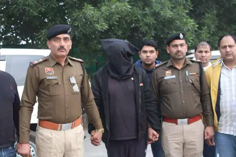 Sonipat के युवक की हत्या के आरोप में पड़ोसी गिरफ्तार Sonipat के युवक की हत्या के आरोप में पड़ोसी गिरफ्तार