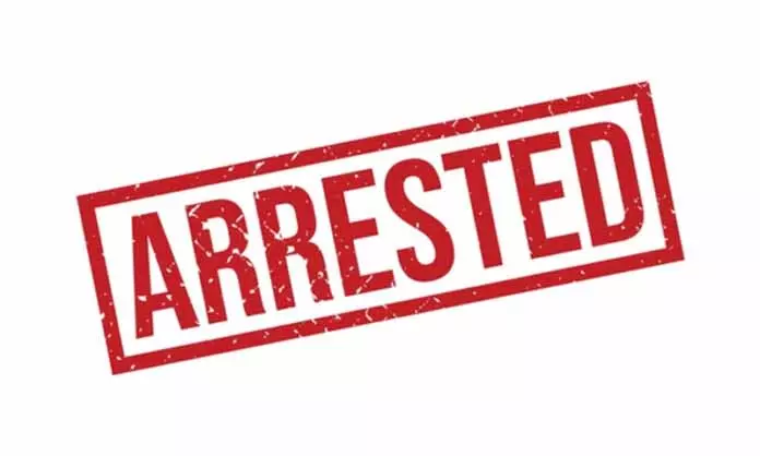 UDHAMPUR: अंतर-जिला ड्रग पेडलर गिरफ्तार UDHAMPUR: अंतर-जिला ड्रग पेडलर गिरफ्तार