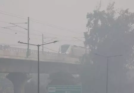 दिल्ली में एक्यूआई 450 के पार, एनसीआर में जीआरएपी-4 इमरजेंसी पाबंदियां लागू दिल्ली में एक्यूआई 450 के पार, एनसीआर में जीआरएपी-4 इमरजेंसी पाबंदियां लागू