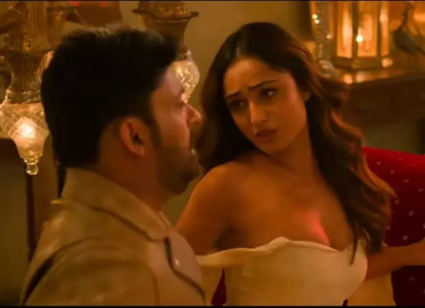 Kis Kisko Pyaar Karoon 2 में कपिल शर्मा के साथ त्रिधा चौधरी का प्रफुल्लित करने वाला संघर्ष Kis Kisko Pyaar Karoon 2 में कपिल शर्मा के साथ त्रिधा चौधरी का प्रफुल्लित करने वाला संघर्ष