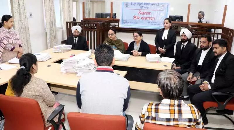 Himachal: नेशनल लोक अदालत ने 13 कंज्यूमर केस निपटाए, 1.01 करोड़ रुपये का मुआवजा दिया Himachal: नेशनल लोक अदालत ने 13 कंज्यूमर केस निपटाए, 1.01 करोड़ रुपये का मुआवजा दिया