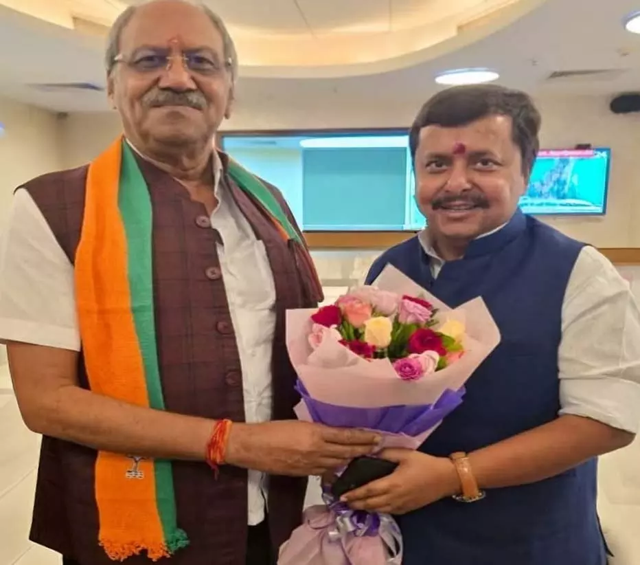 नितिन नबीन बने भाजपा के राष्ट्रीय कार्यकारी अध्यक्ष, बृजमोहन अग्रवाल ने दी बधाई नितिन नबीन बने भाजपा के राष्ट्रीय कार्यकारी अध्यक्ष, बृजमोहन अग्रवाल ने दी बधाई
