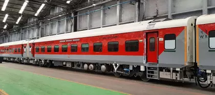 इंडियन रेलवे ने LHB कोच प्रोडक्शन में 18% बढ़ोतरी दर्ज की इंडियन रेलवे ने LHB कोच प्रोडक्शन में 18% बढ़ोतरी दर्ज की