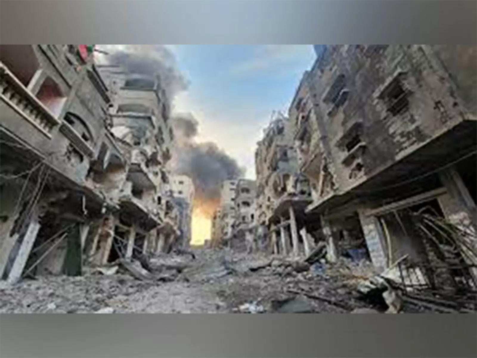 Hamas का कहना है कि इजरायली हमले में युद्धविराम के दौरान वरिष्ठ कमांडर राएद साद मारे गए Hamas का कहना है कि इजरायली हमले में युद्धविराम के दौरान वरिष्ठ कमांडर राएद साद मारे गए