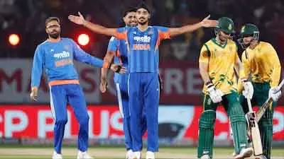 Arshdeep पहले ओवर में लिया विकेट, यादव का चैलेंज काम आया Arshdeep पहले ओवर में लिया विकेट, यादव का चैलेंज काम आया