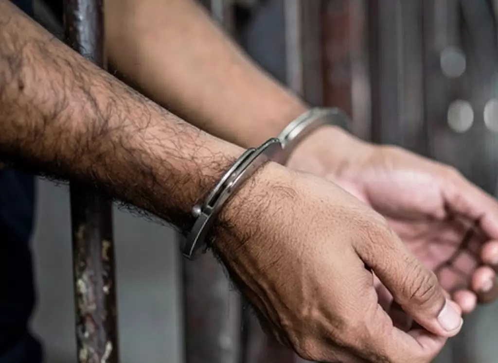 संदेशखाली के गवाह के बेटे की दुर्घटना में मौत मामले में तीसरी गिरफ्तारी संदेशखाली के गवाह के बेटे की दुर्घटना में मौत मामले में तीसरी गिरफ्तारी