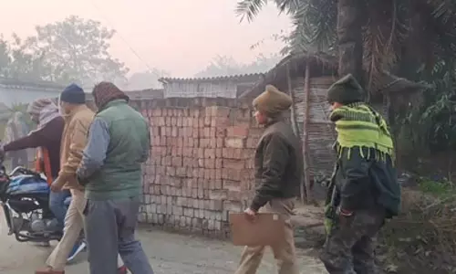 पिता ने अपने बच्चों के साथ लगाई फांसी, चार लोगों की मौत