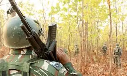 Chaibasa: ED विस्फोट से दहला झारखंड, CRPF जवान गंभीर Chaibasa: ED विस्फोट से दहला झारखंड, CRPF जवान गंभीर