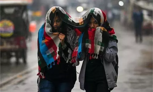 UP Weather  : अगले 24 घंटे तक घने कोहरे और ठंड का डबल अटैक, इन जिलों में येलो अलर्ट जारी
