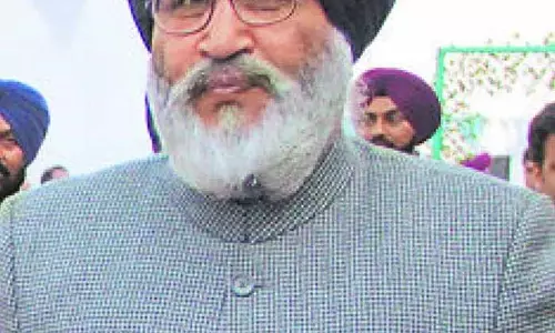 वोटिंग से पहले बैलेट पेपर सोशल मीडिया पर पोस्ट, Akali Dal ने राज्य चुनाव आयोग से शिकायत की वोटिंग से पहले बैलेट पेपर सोशल मीडिया पर पोस्ट, Akali Dal ने राज्य चुनाव आयोग से शिकायत की