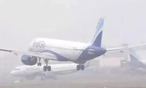 New Delhi: दिल्ली कोहरे से ढकी, उड़ानों पर इंडिगो का परामर्श New Delhi: दिल्ली कोहरे से ढकी, उड़ानों पर इंडिगो का परामर्श