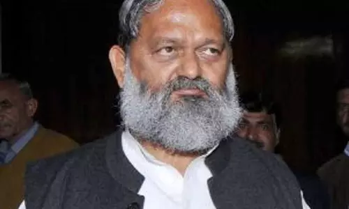 Haryana के मंत्री अनिल विज हादसे में बाल-बाल बच गए