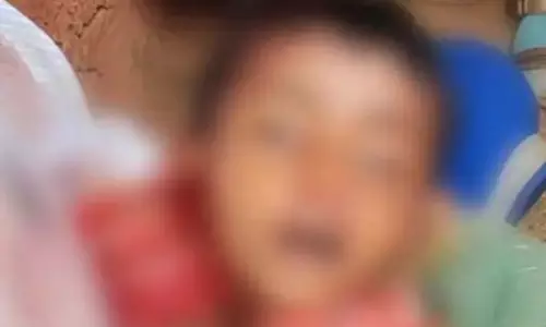 बच्ची को ट्रैक्टर चालक ने रौंदा, मौत