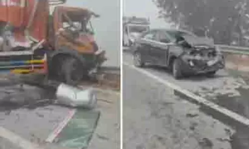 घने कोहरे से बड़ा हादसा: Greater Noida में कई वाहन आपस में भिड़े घने कोहरे से बड़ा हादसा: Greater Noida में कई वाहन आपस में भिड़े
